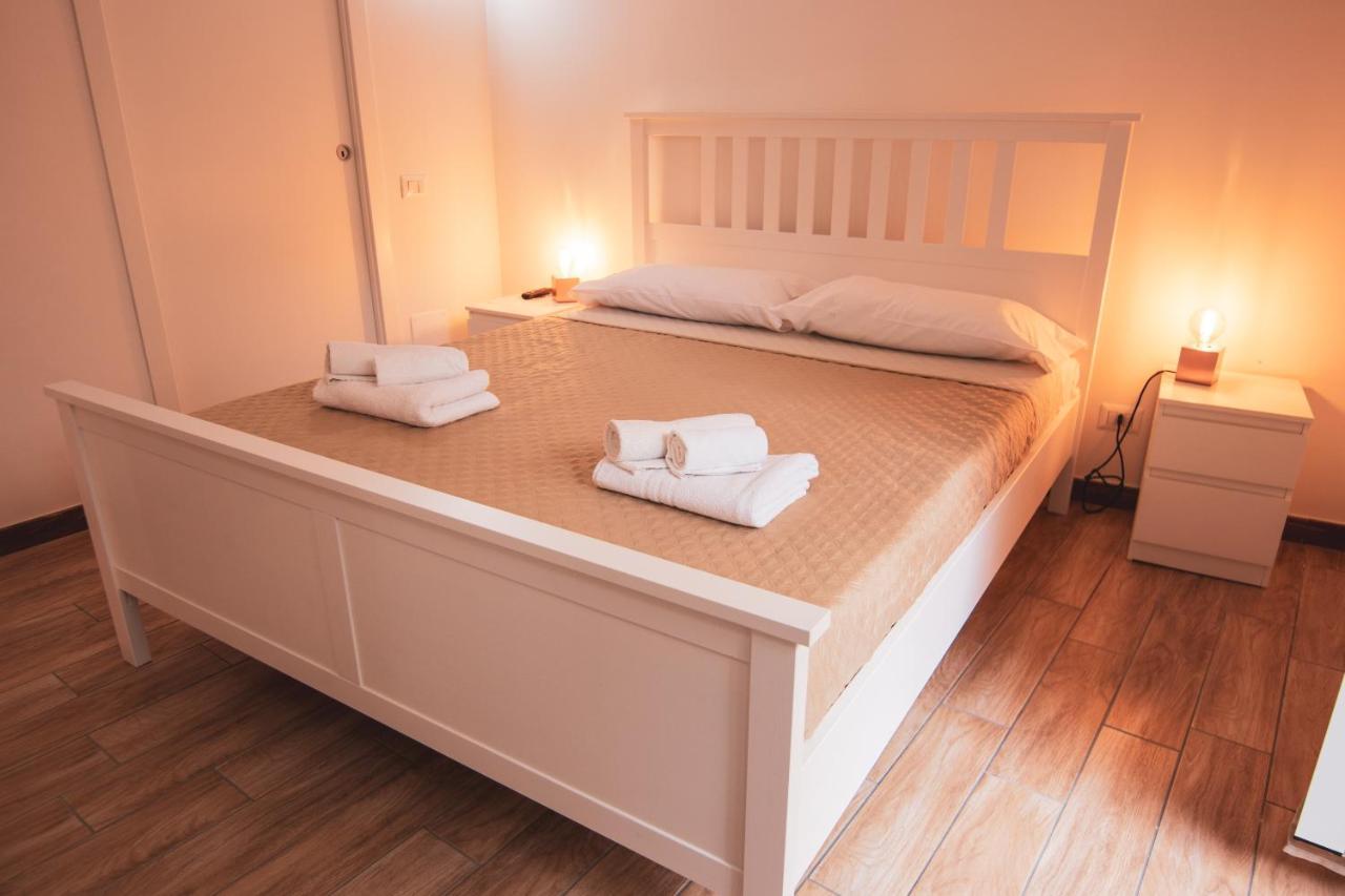 Casa Masaniello - Affittacamere Guesthouse In Historical Center Toledo Station Napoli Dış mekan fotoğraf